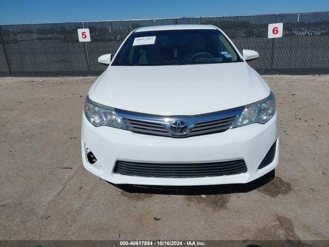 4T4BF1FK8ER408785 Toyota CAMRY L