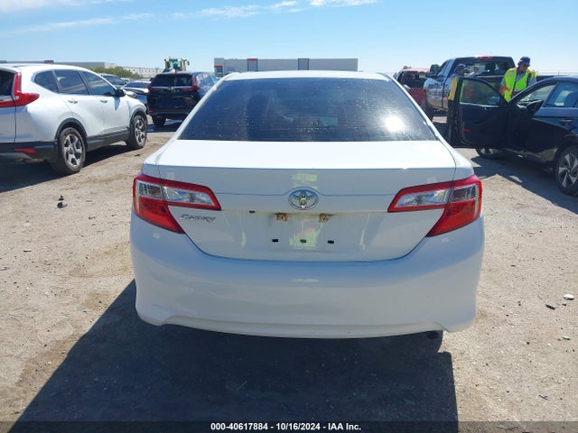 4T4BF1FK8ER408785 Toyota CAMRY L