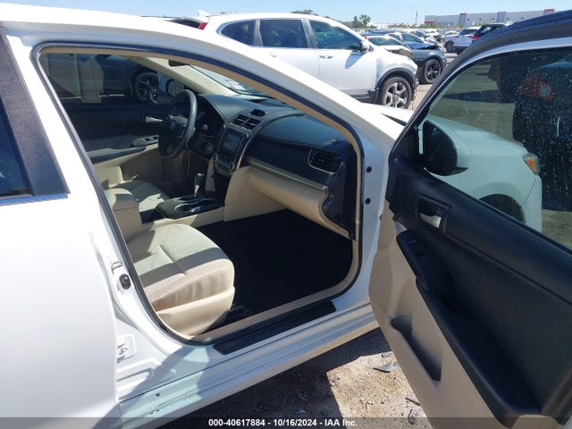 4T4BF1FK8ER408785 Toyota CAMRY L