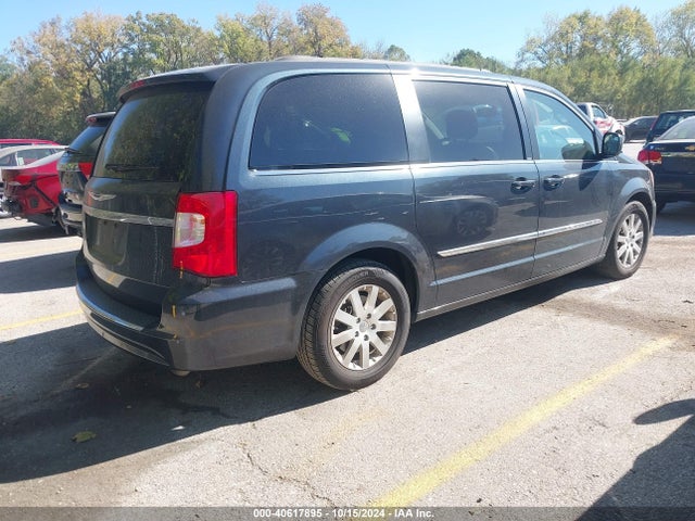 2014 Chrysler Town & Country Touring მანქანა იყიდება აუქციონზე, vin: 2C4RC1BG0ER359991, აუქციონის ნომერი: 40617895