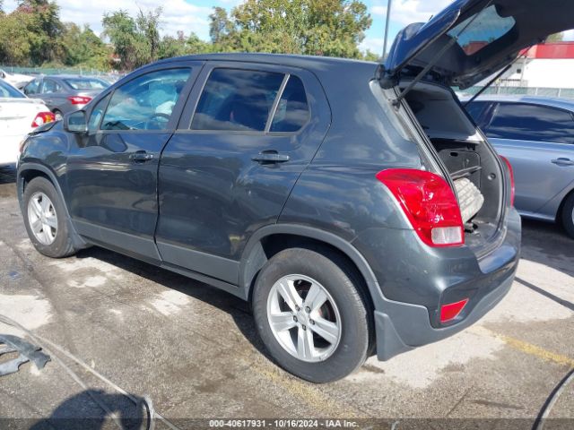 3GNCJKSB8LL239332 Chevrolet Trax Fwd Ls