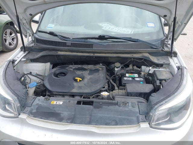 KIA SOUL + 2017 KNDJP3A56H7442179 Image 10