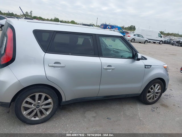 KIA SOUL + 2017 KNDJP3A56H7442179 Image 13