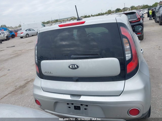 KIA SOUL + 2017 KNDJP3A56H7442179 Image 16