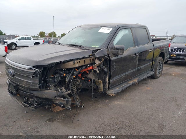 Ford F-150 Lightning Lariat 2023 1FT6W1EV6PWG48288 Image 2