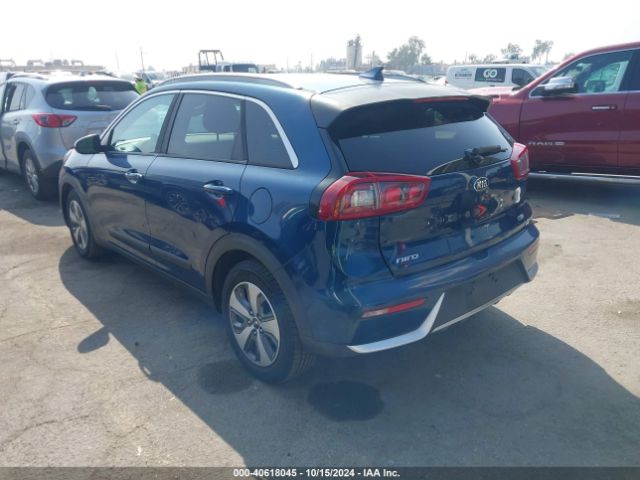 KNDCB3LC6K5297490 KIA NIRO LX