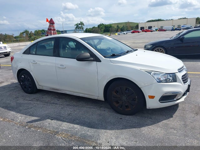 2015 1G1PA5SH4F7140766 main image