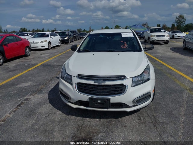 Chevrolet Cruze Ls Auto 2015 1G1PA5SH4F7140766 Image 6