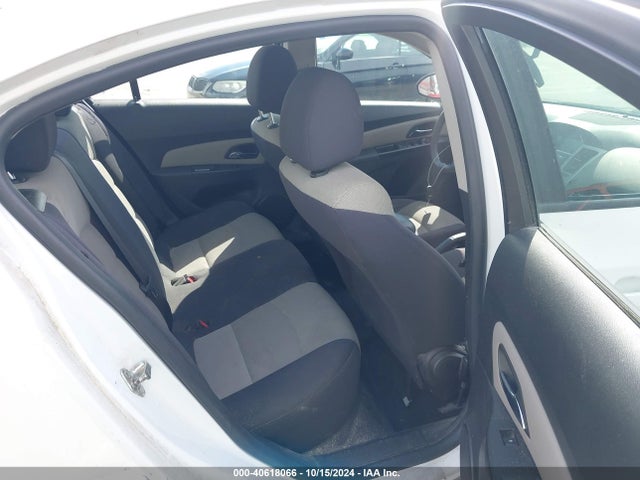 Chevrolet Cruze Ls Auto 2015 1G1PA5SH4F7140766 Image 8