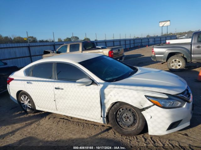 1N4AL3AP3HN337081 Nissan Altima 2.5 S