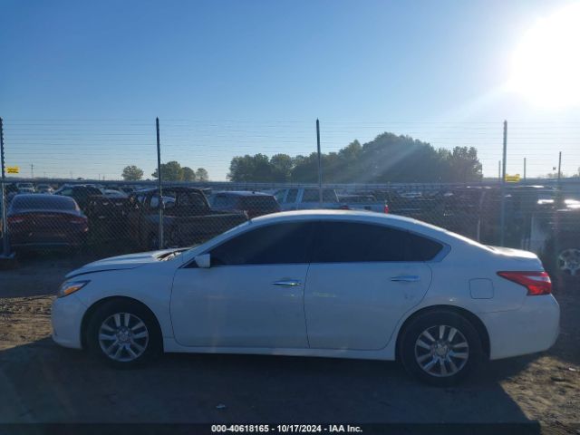 1N4AL3AP3HN337081 Nissan Altima 2.5 S