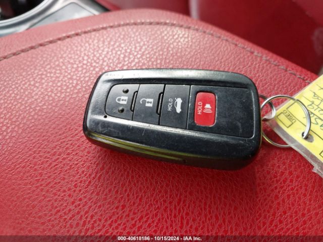 4T1B61HK3KU784779 Toyota CAMRY XSE