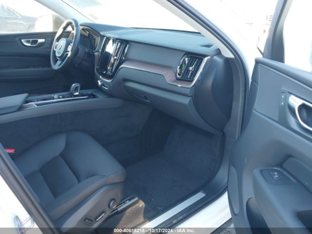 YV4L12RL7R1829008 Volvo Xc60 B5 Plus Dark Theme
