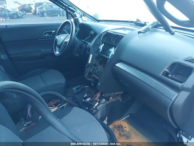 Ford Utility Police Interceptor 2014 1FM5K8AR3EGC60589 Image 5