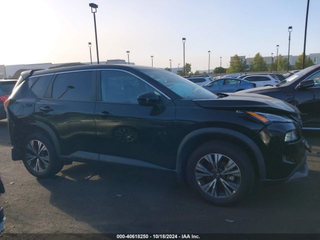 5N1BT3BA5NC683371 Nissan Rogue Sv Fwd