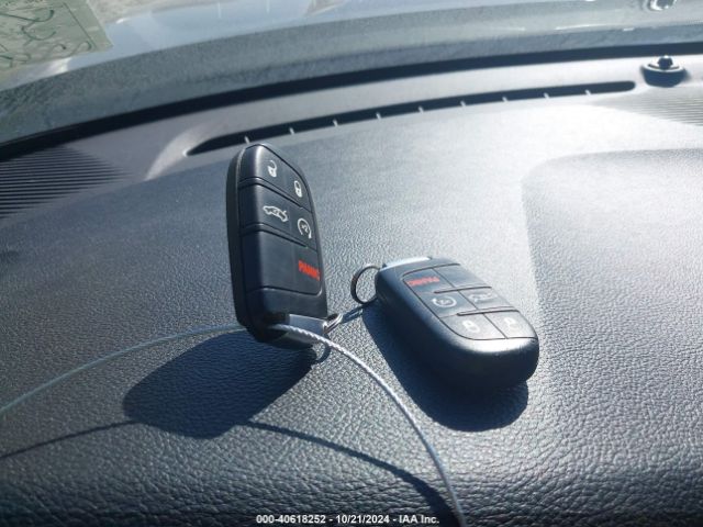 2C3CDZJG7NH108849 Dodge Challenger Gt