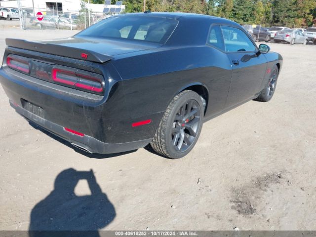 2C3CDZJG7NH108849 Dodge Challenger Gt