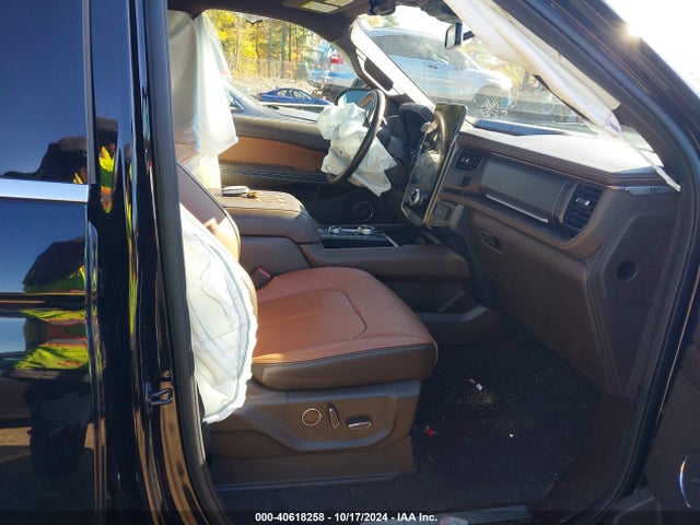 Ford Expedition King Ranch Max 2022 1FMJK1PT0NEA43957 Image 5