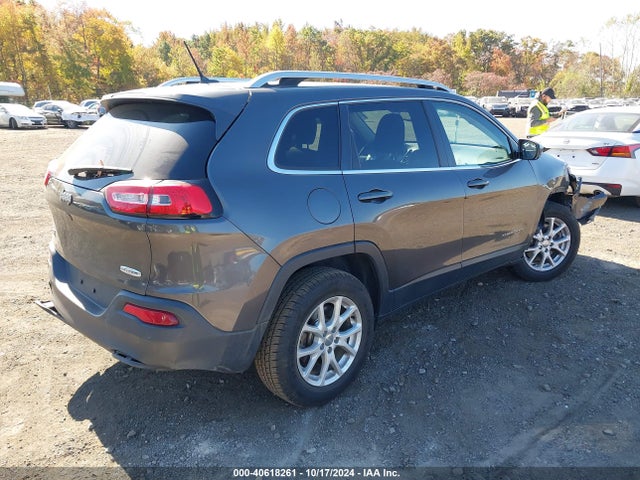 Jeep Cherokee Latitude 2016 1C4PJMCB4GW372190 Image 4