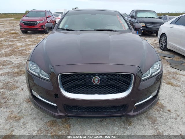 SAJWA1C76G8W00878 Jaguar Xj R-sport