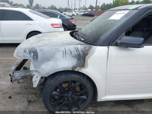 2FMGK5D82GBA00561 Ford Flex Limited