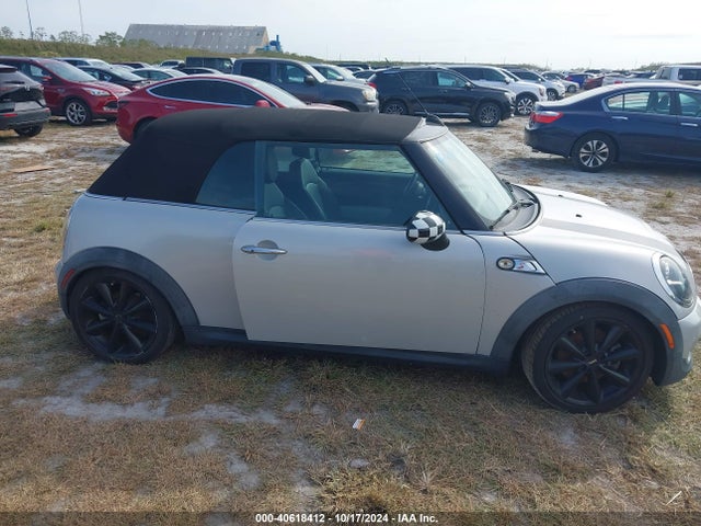 Mini Convertible Cooper S 2015 WMWZP3C53FT708839 Image 14