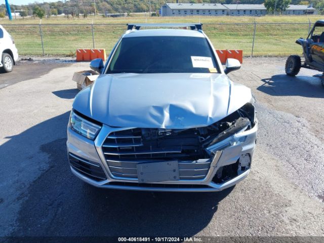 WA1ANAFY1J2156055 Audi Q5 2.0t Premium/2.0t Tech Premium