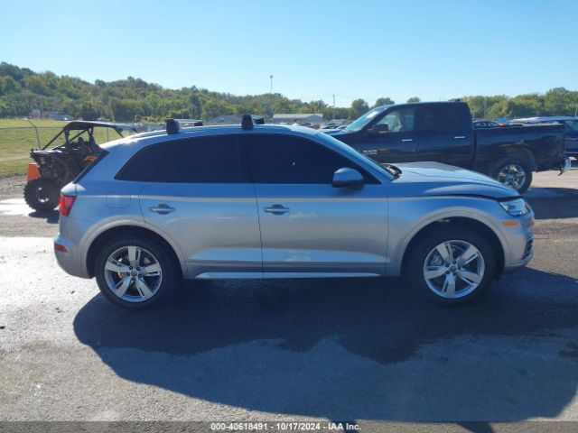 WA1ANAFY1J2156055 Audi Q5 2.0t Premium/2.0t Tech Premium