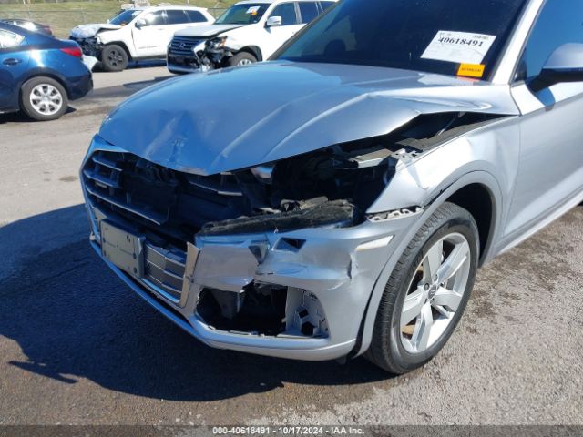 WA1ANAFY1J2156055 Audi Q5 2.0t Premium/2.0t Tech Premium