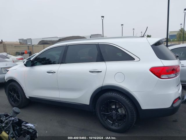 5XYPG4A57GG151935 KIA Sorento 3.3l Lx