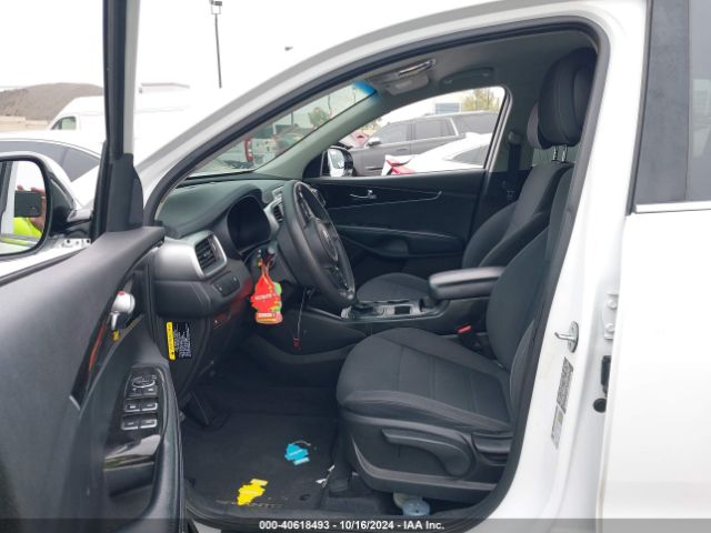 5XYPG4A57GG151935 KIA Sorento 3.3l Lx