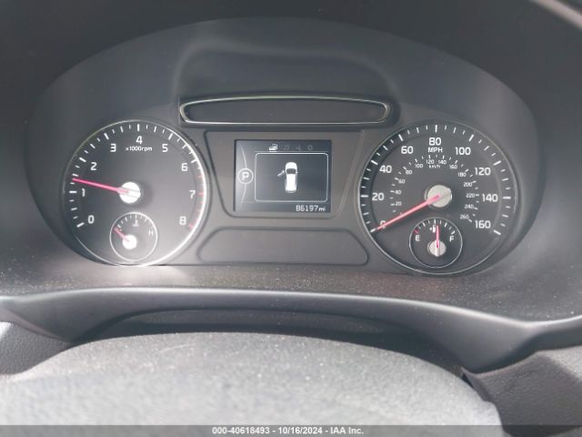 5XYPG4A57GG151935 KIA Sorento 3.3l Lx