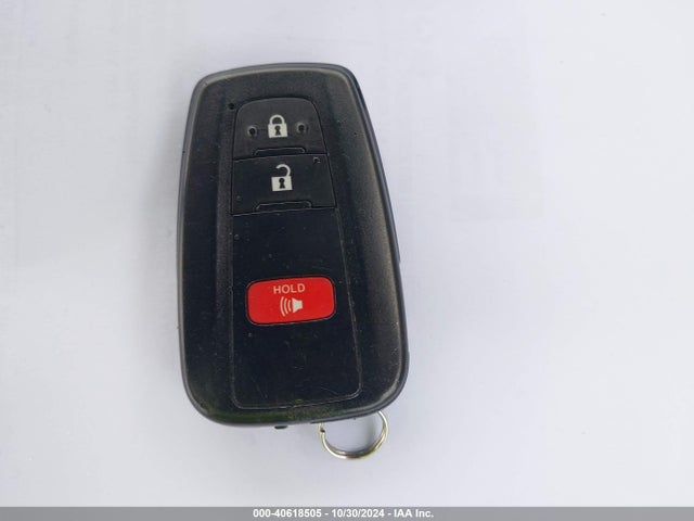 Toyota PRIUS XLE 2019 JTDKARFUXK3102251 Image 11