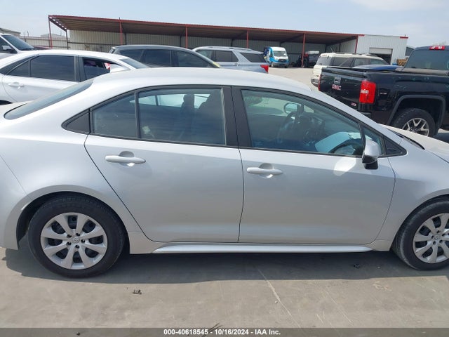 Toyota COROLLA LE 2022 5YFEPMAE8NP318593 Image 14