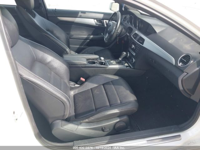 WDDGJ4HB0FG440735 Mercedes-Benz C 250