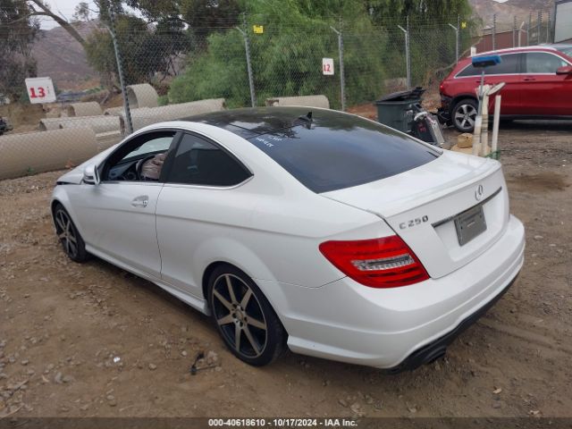 WDDGJ4HB5FG384209 Mercedes-Benz C 250