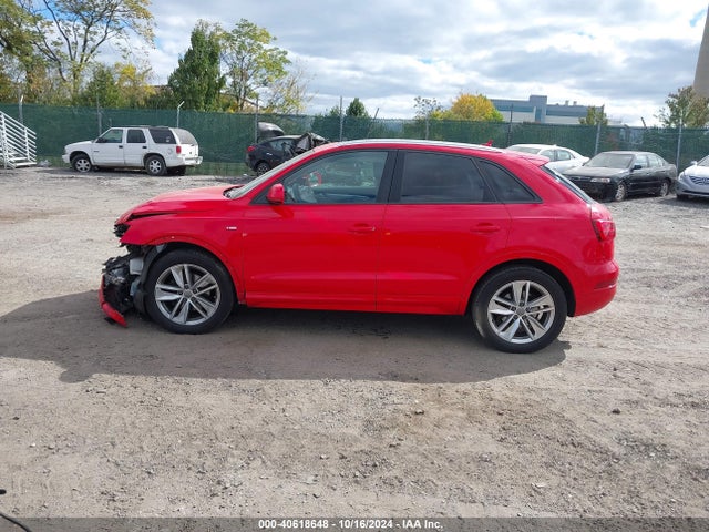 WA1BCCFS8JR001141 Audi Q3 2.0t Premium/2.0t Sport Premium