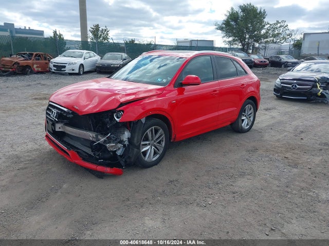 WA1BCCFS8JR001141 Audi Q3 2.0t Premium/2.0t Sport Premium