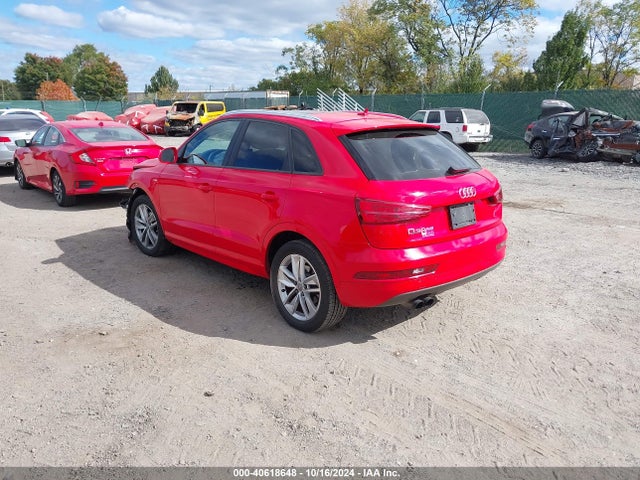 WA1BCCFS8JR001141 Audi Q3 2.0t Premium/2.0t Sport Premium