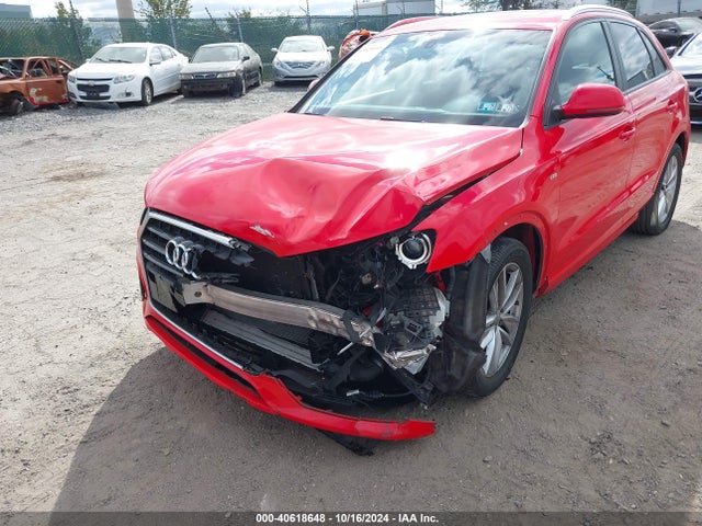 WA1BCCFS8JR001141 Audi Q3 2.0t Premium/2.0t Sport Premium