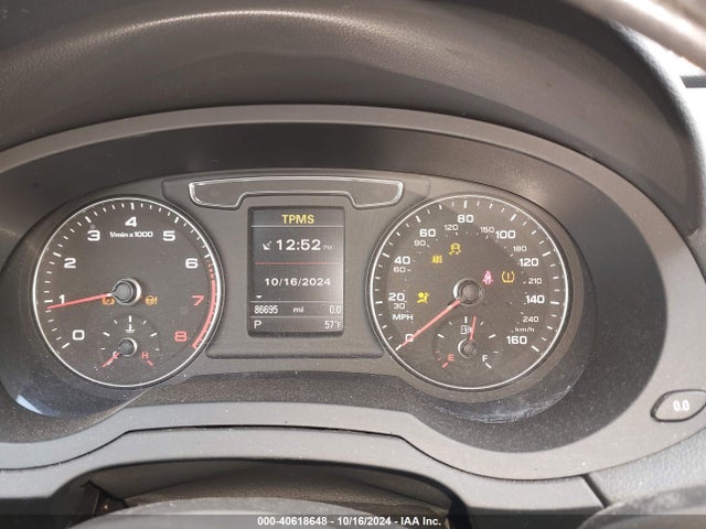 WA1BCCFS8JR001141 Audi Q3 2.0t Premium/2.0t Sport Premium