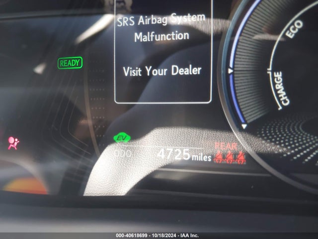 Lexus UX 250H 2023 JTHX9JBH1P2070181 Image 15