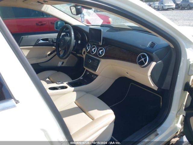 WDCTG4EB2HJ354046 Mercedes-Benz GLA 250