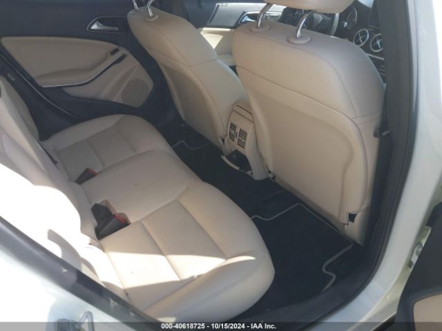 WDCTG4EB2HJ354046 Mercedes-Benz GLA 250