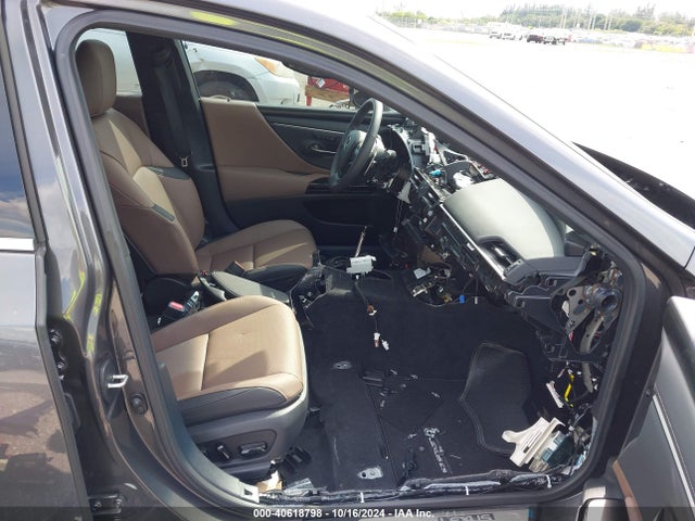 58ADZ1B13RU174173 Lexus ES 350