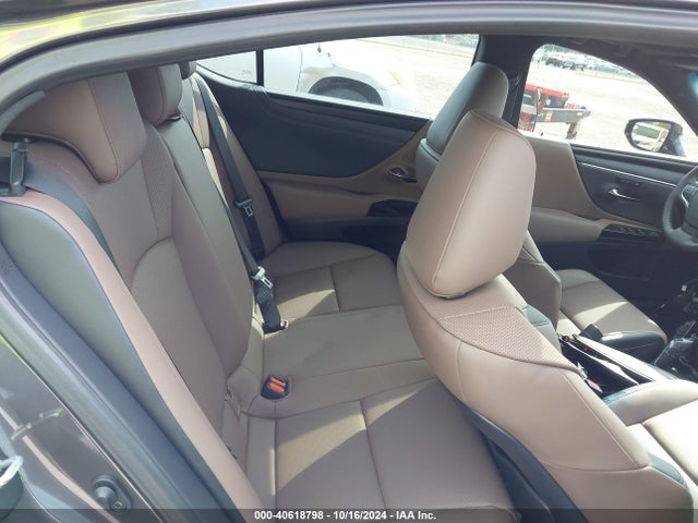 58ADZ1B13RU174173 Lexus ES 350