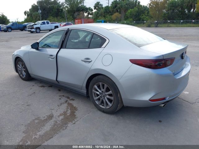 3MZBPAA75MM200152 Mazda Mazda3 2.0