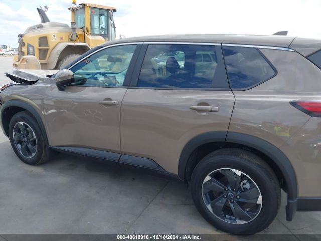 5N1BT3BB1RC716977 Nissan Rogue Sv Intelligent Awd