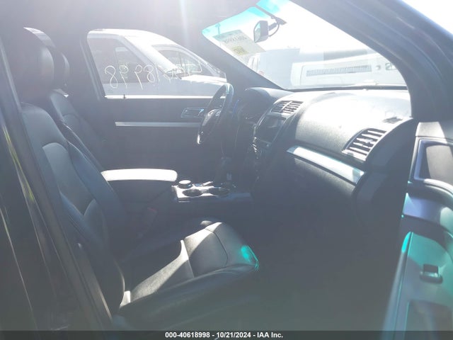 Ford EXPLORER XLT 2017 1FM5K8D8XHGB15279 Image 5