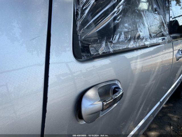5LMJJ2HT0FEJ04469 Lincoln Navigator